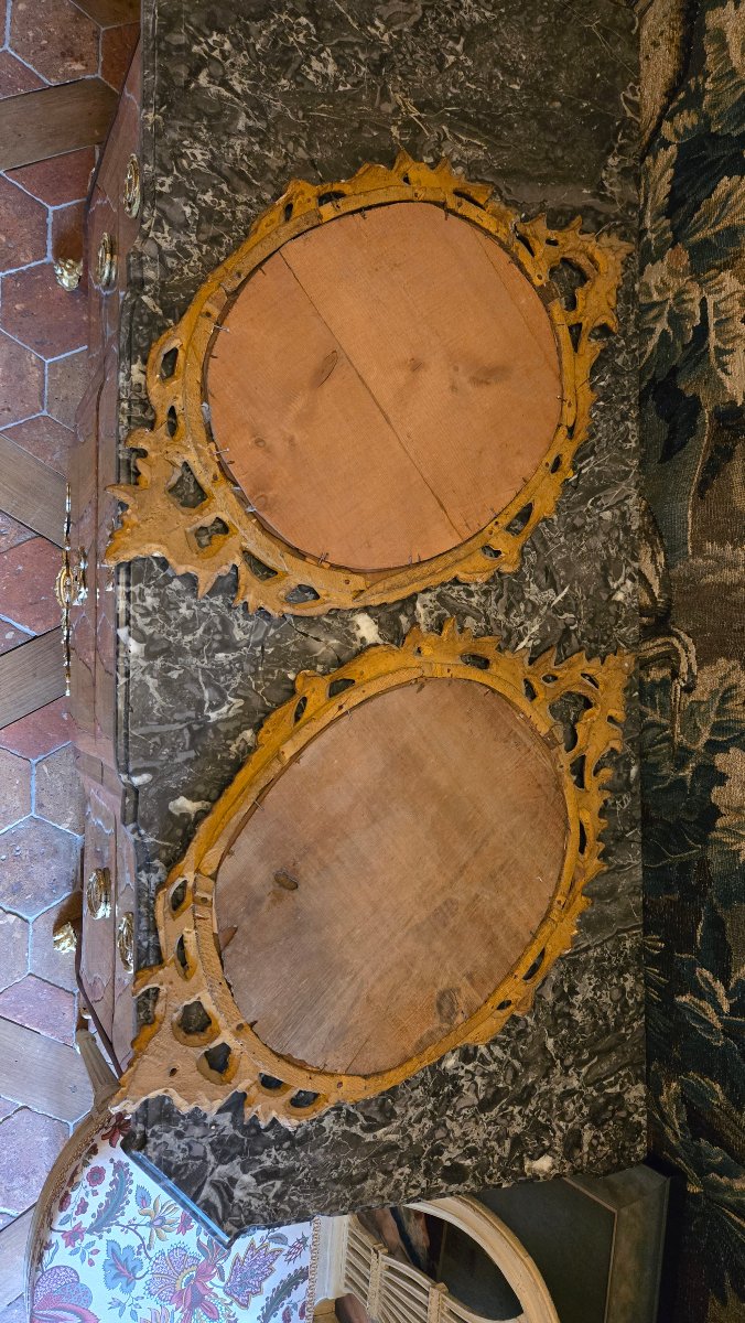 Paire de miroirs en médaillon, Travail italien, seconde moitié du XVIIIe siècle.-photo-4