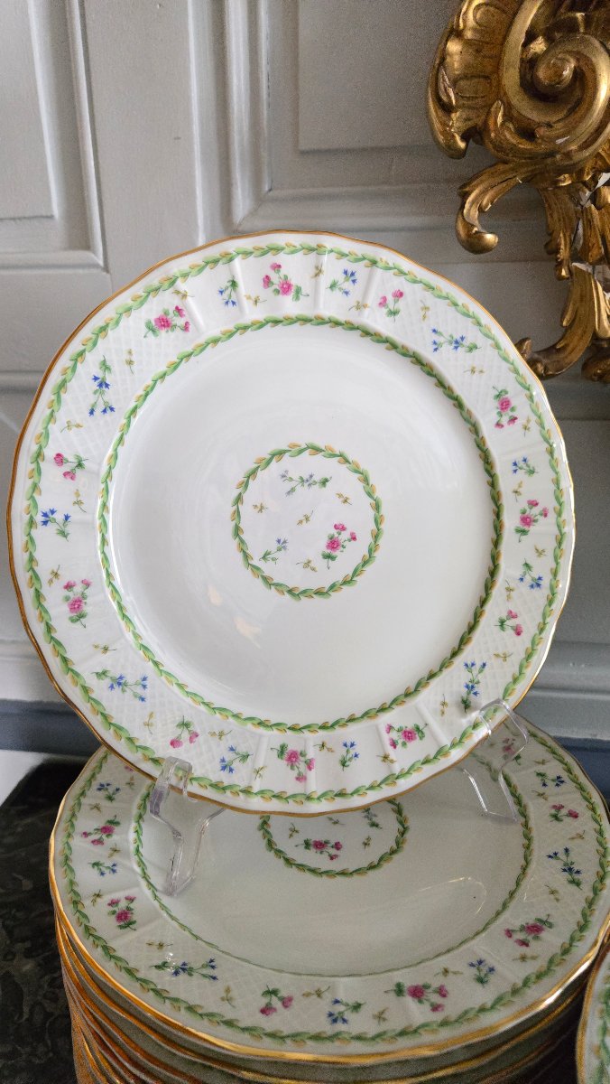 important service de table « Artois » en porcelaine de Limoges Bernardaud -photo-1