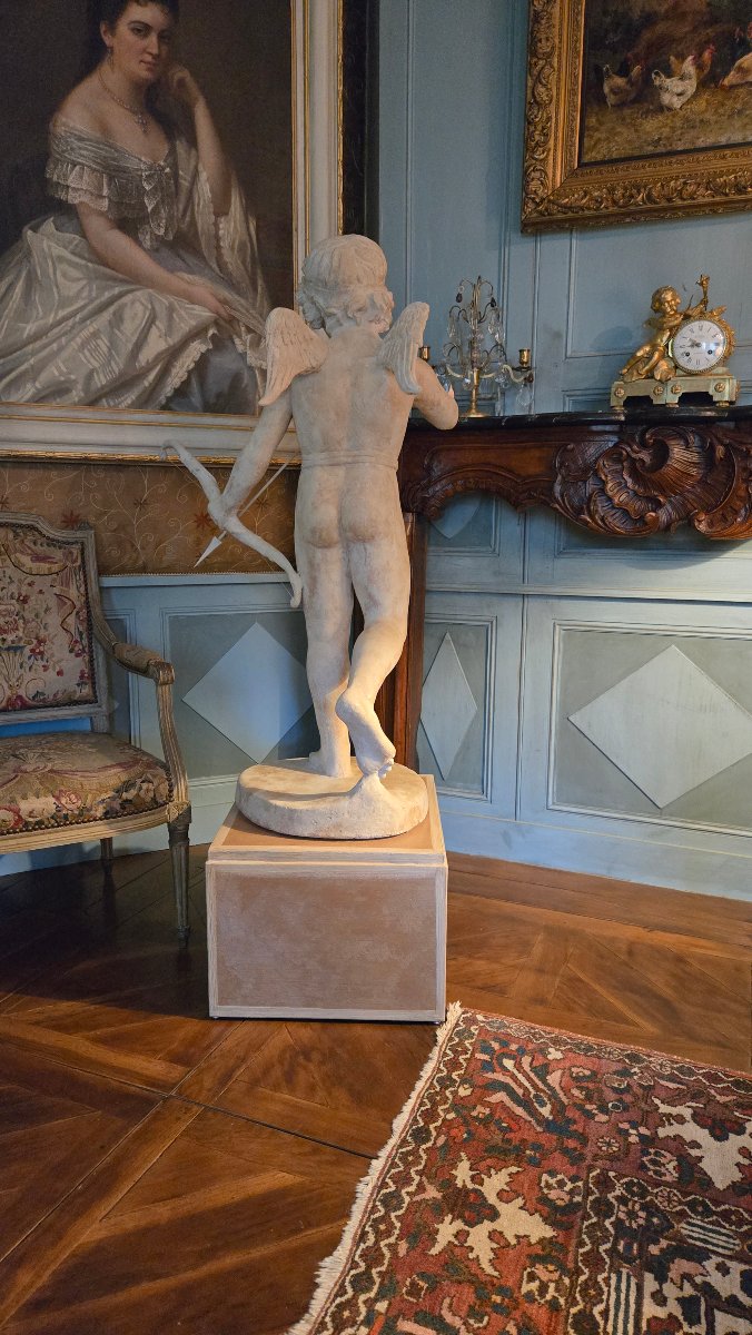 « Les desseins de l’Amour » – Grande sculpture en plâtre patiné façon terre cuite – XIXe siècle-photo-2
