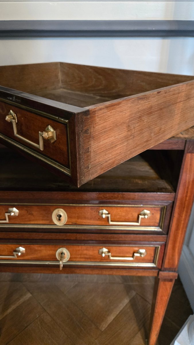petite commode de salon dite chiffonnière, en placage de citronnier et d’amarante, fin XVIIIe-photo-5