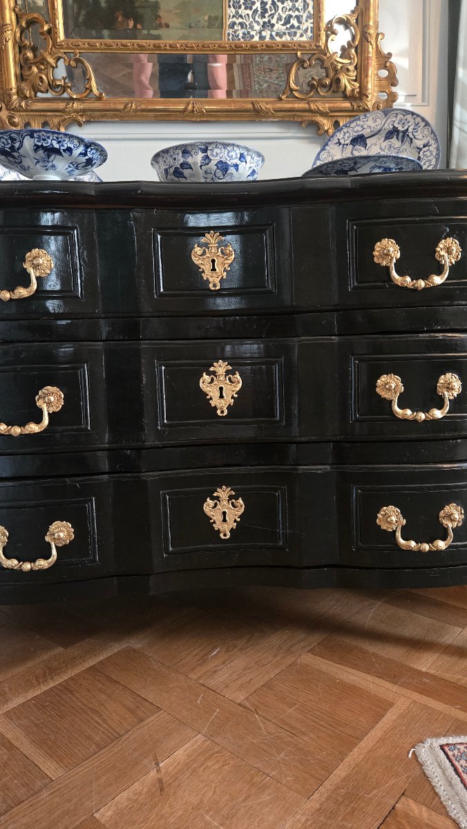 Louis XIV Chest Of Drawers In Blackened Wood With Inverted Consoles – First Third Of The 18th Century.    -photo-4