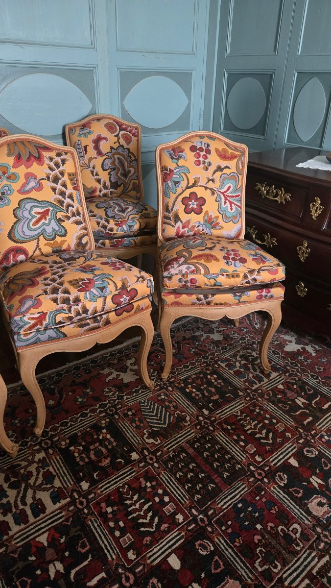 A Set Of Six Louis XV-era "reine" Chairs Made Of Painted Beech.  -photo-4