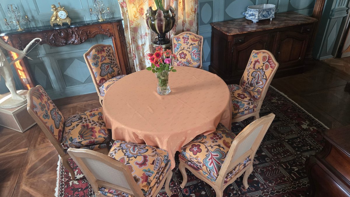 A Set Of Six Louis XV-era "reine" Chairs Made Of Painted Beech.  -photo-5