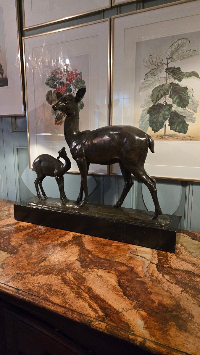 Irénée Rochard (1906-1984) – La biche aux aguets et son faon, important groupe en bronze.-photo-4