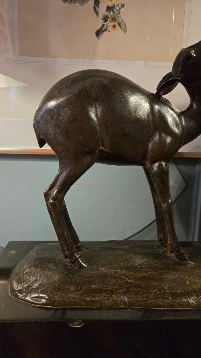 Irénée Rochard (1906-1984) – La biche aux aguets et son faon, important groupe en bronze.-photo-6