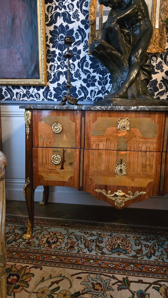Commode à marqueterie de ruines estampillée A. L. Gilbert – XVIIIe.  -photo-4