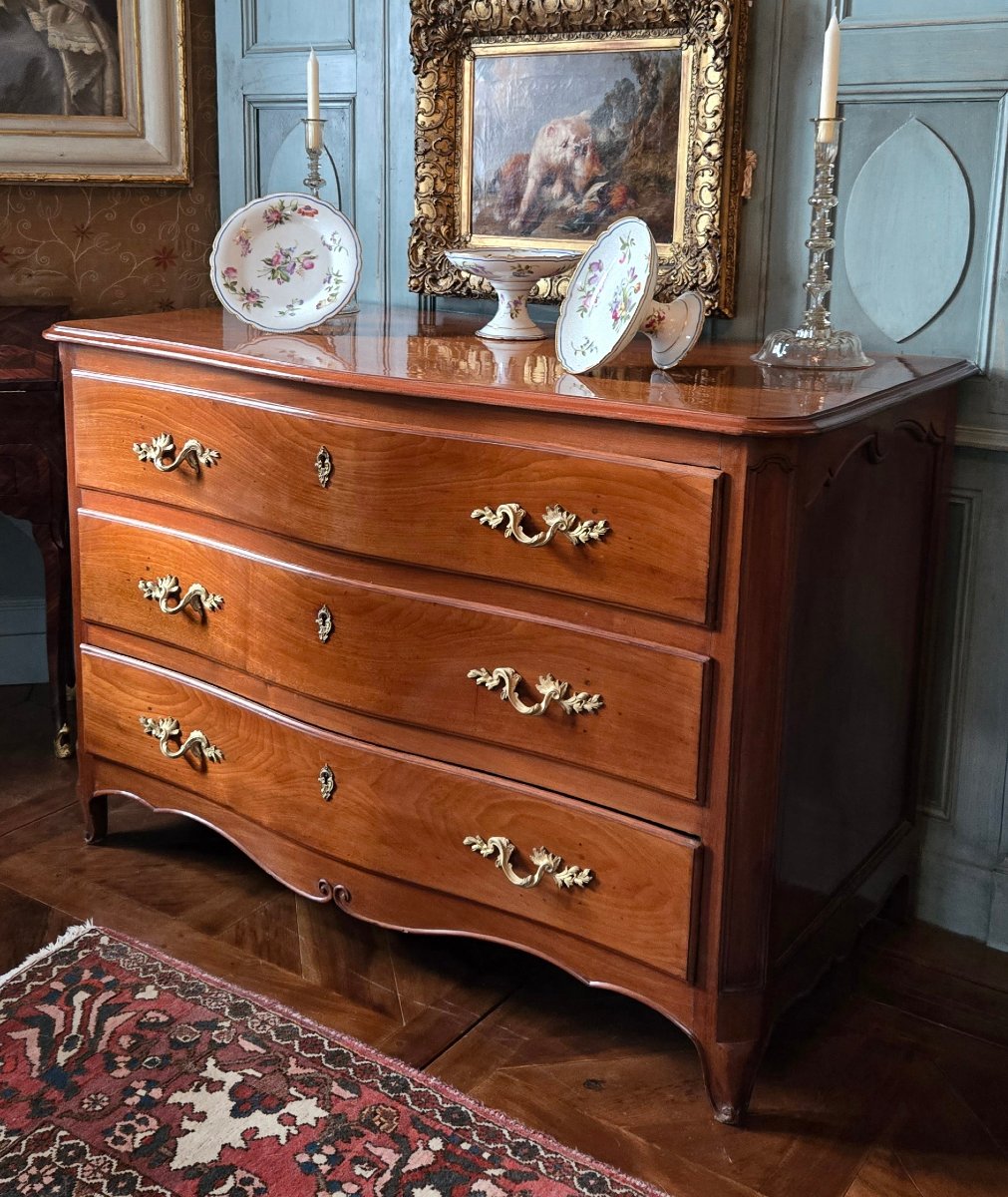 commode de port en acajou massif, d'époque Louis XV – XVIIIe siècle.   