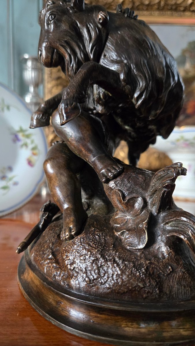 Bacchus enfant jouant avec une chèvre – bronze à patine médaille nuancée, XIXe siècle.  -photo-3