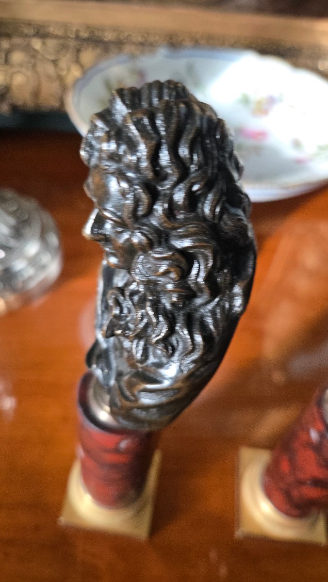 Paire de bustes de La Fontaine et Boileau – Bronze patiné et marbre griotte – XIXe siècle.   -photo-3