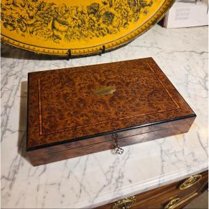 Coffret d’aquarelliste en loupe de thuya  France, fin XIXe siècle.