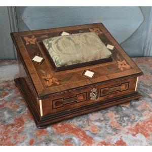 Coffret de dame à ouvrages en marqueterie, travail rhénan, louis XIV, début du XVIIIe siècle,  