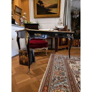 Double-sided, Flat-topped Louis XV-style Desk In Black And Red Lacquer, Late 19th Century.