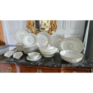 important service de table « Artois » en porcelaine de Limoges Bernardaud 