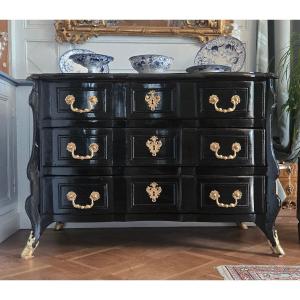 Louis XIV Chest Of Drawers In Blackened Wood With Inverted Consoles – First Third Of The 18th Century.    