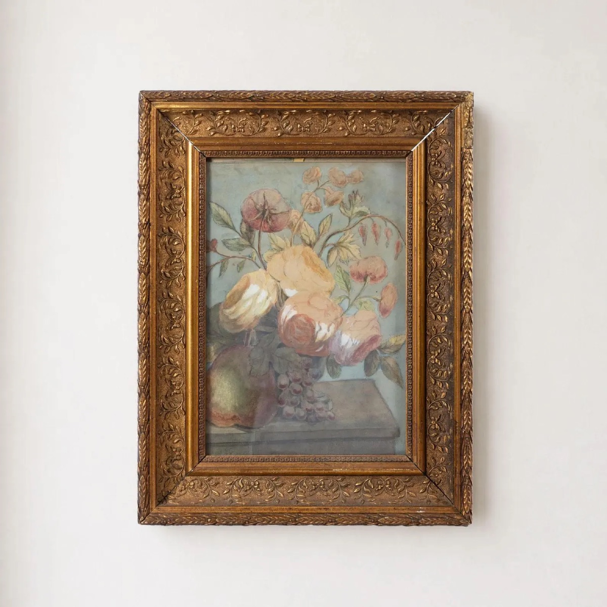 Nature morte aux roses sur un entablement – École française du XIXe siècle