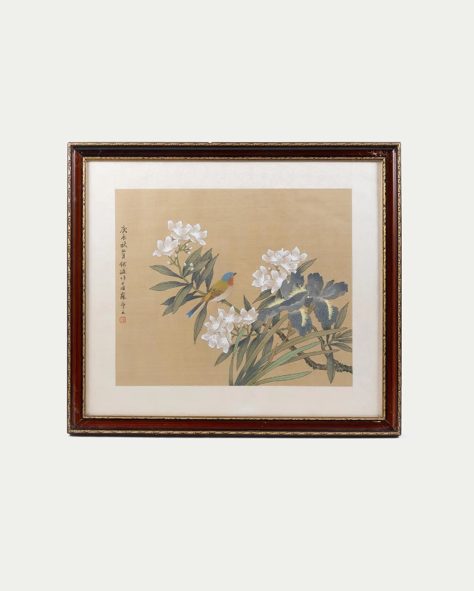 Paire de peintures chinoises anciennes sur soie, branches fleuries, oiseau et papillon, signées-photo-4