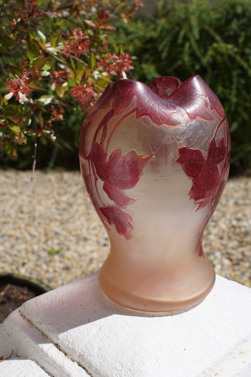 Ruby Series Legras Vase With Ivy Decor-photo-2