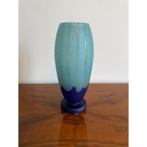 Schneider Vase - “threaded” Decor