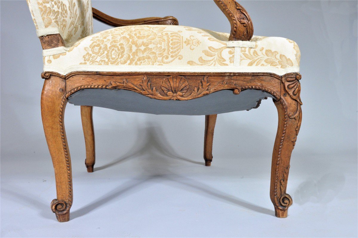 Beau Fauteuil à Dossier Plat Mouvementé - Epoque Régence - Début XVIIIème-photo-1