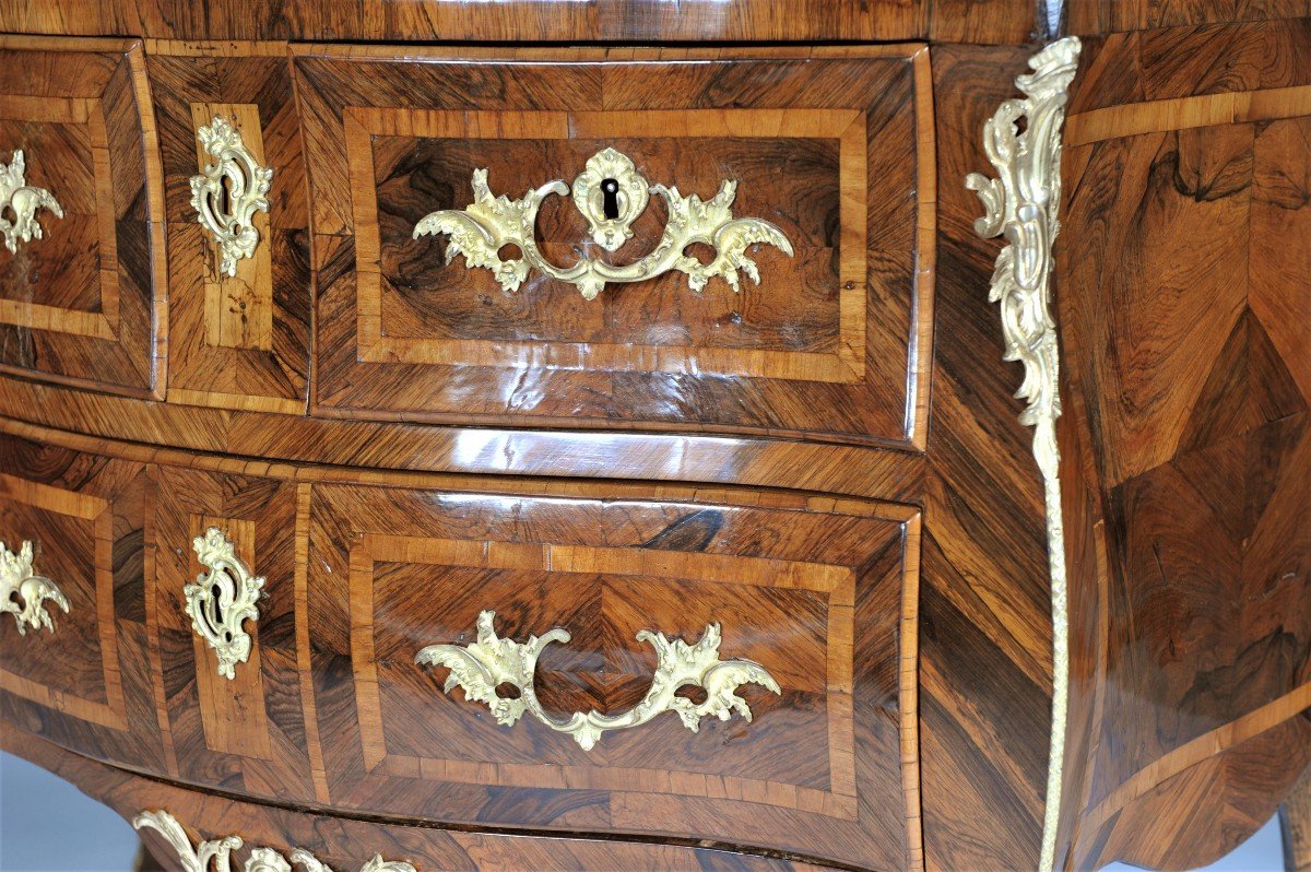 Stamped Jc Ellaume - Superb Chest Of Drawers With Front And Curved Sides - Louis XV Period-photo-4