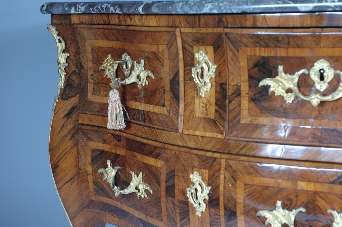 Stamped Jc Ellaume - Superb Chest Of Drawers With Front And Curved Sides - Louis XV Period-photo-1