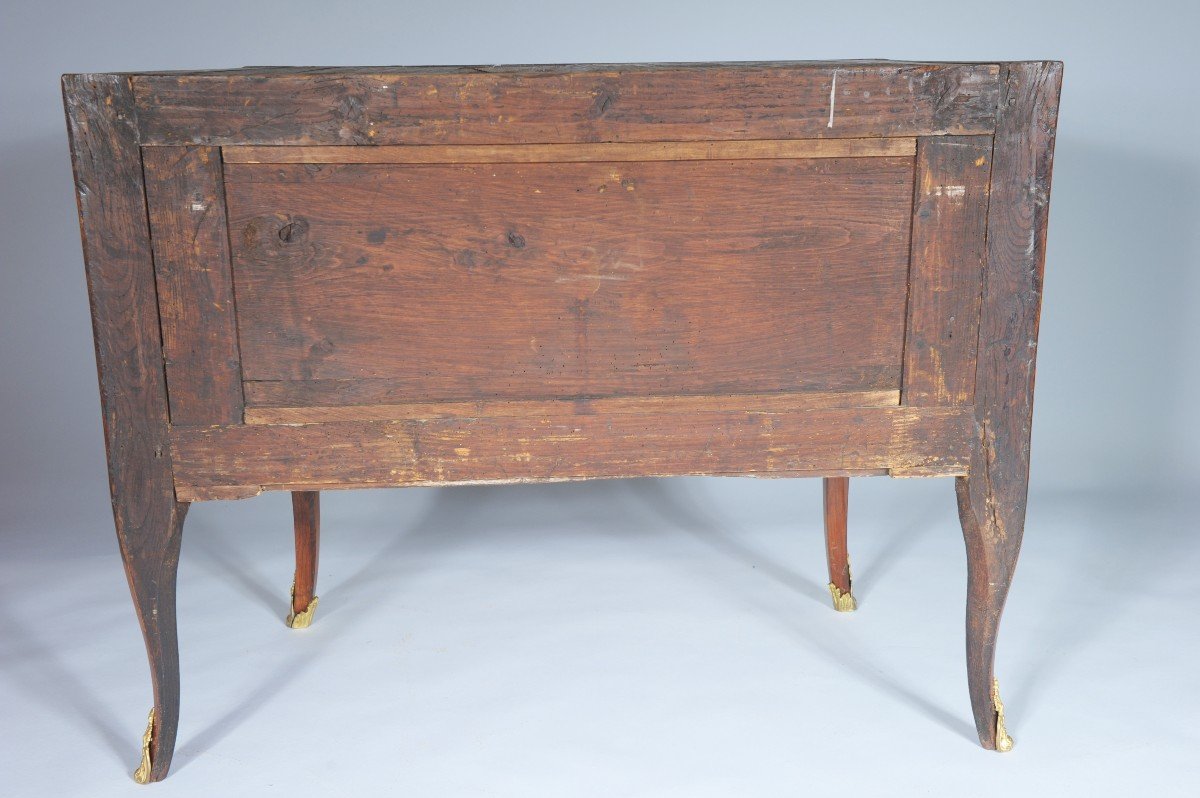  - Estampillée Ellaume -  Belle Commode Sauteuse  –XVIIIème-photo-6