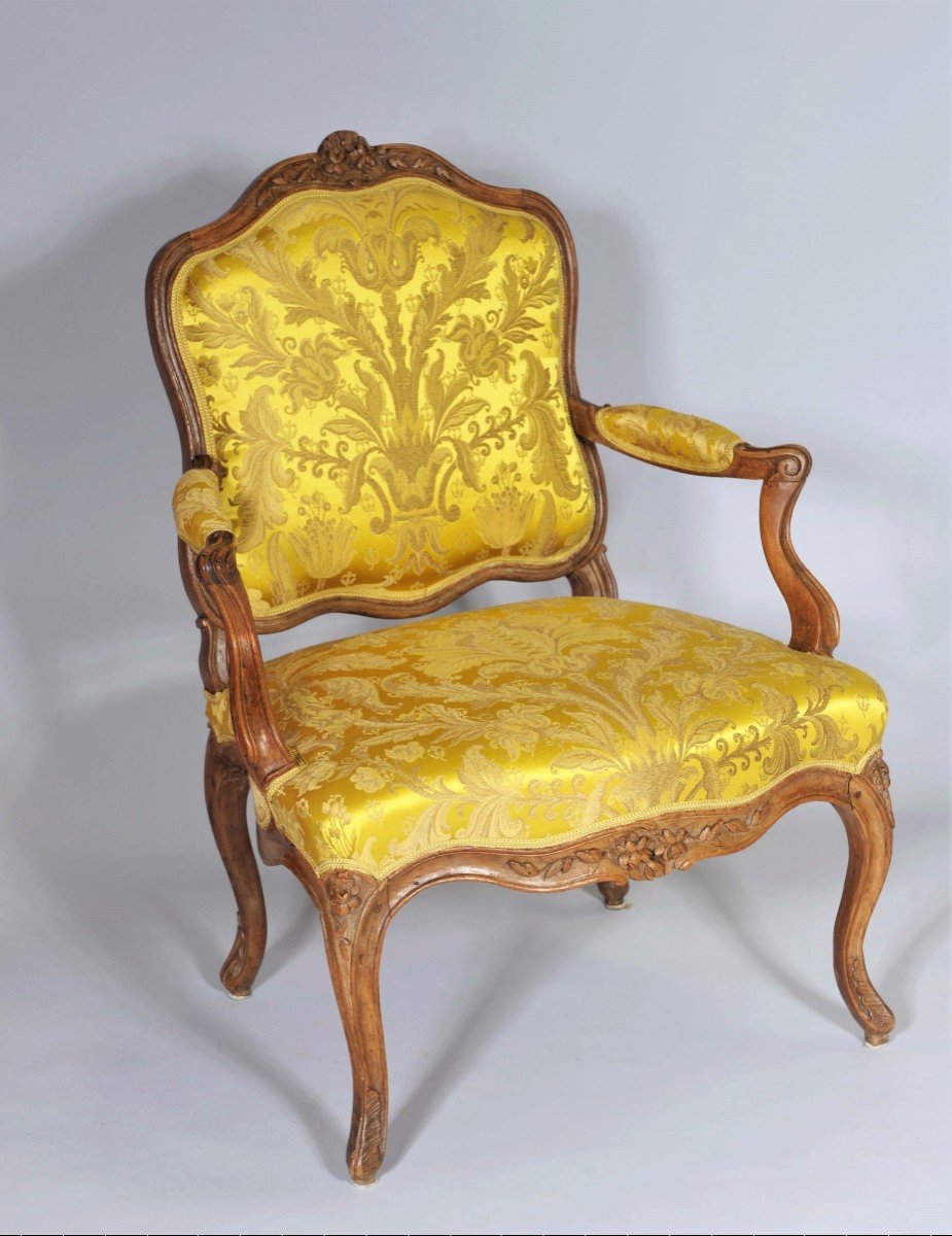 Stamped Nogaret A Lyon - Beautiful Armchair With Flat Backrest - Louis XV Period