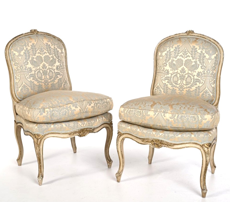 Paire de chaises Louis XV, de forme mouvementée - Epoque XVIII
