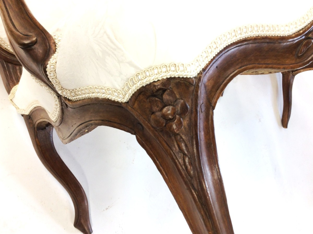 Estampillés AVISSE - Paire de fauteuils Louis XV en noyer - Epoque Louis XV-photo-4