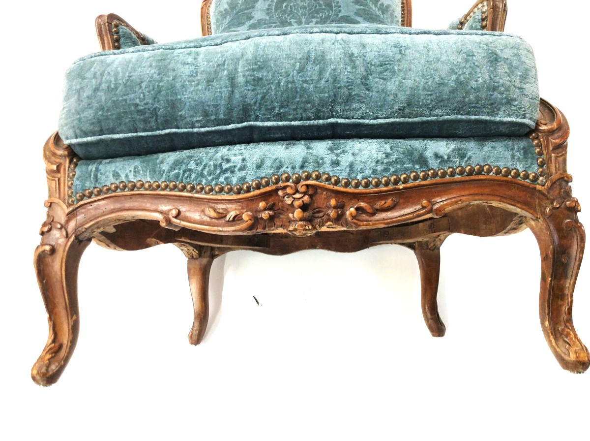 Estampillée BURGAT – Bergère En Bois De Hêtre Sculpté Et Mouluré – Epoque Louis XV-photo-3