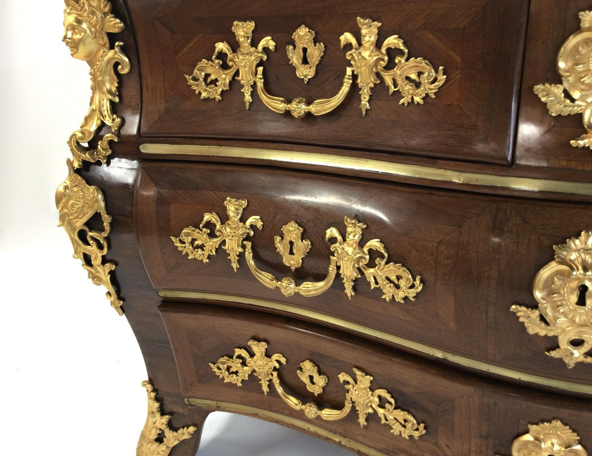 Estampillée F. Lieutaud - Superbe Commode Tombeau En Satiné Et Amarante – Epoque Régence-photo-3