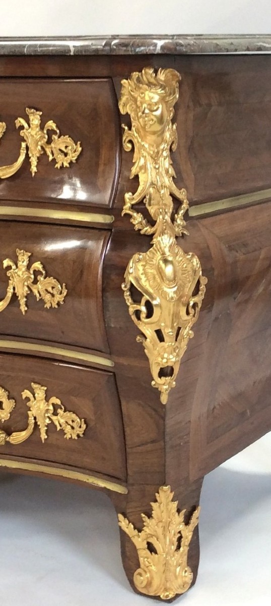 Estampillée F. Lieutaud - Superbe Commode Tombeau En Satiné Et Amarante – Epoque Régence-photo-2