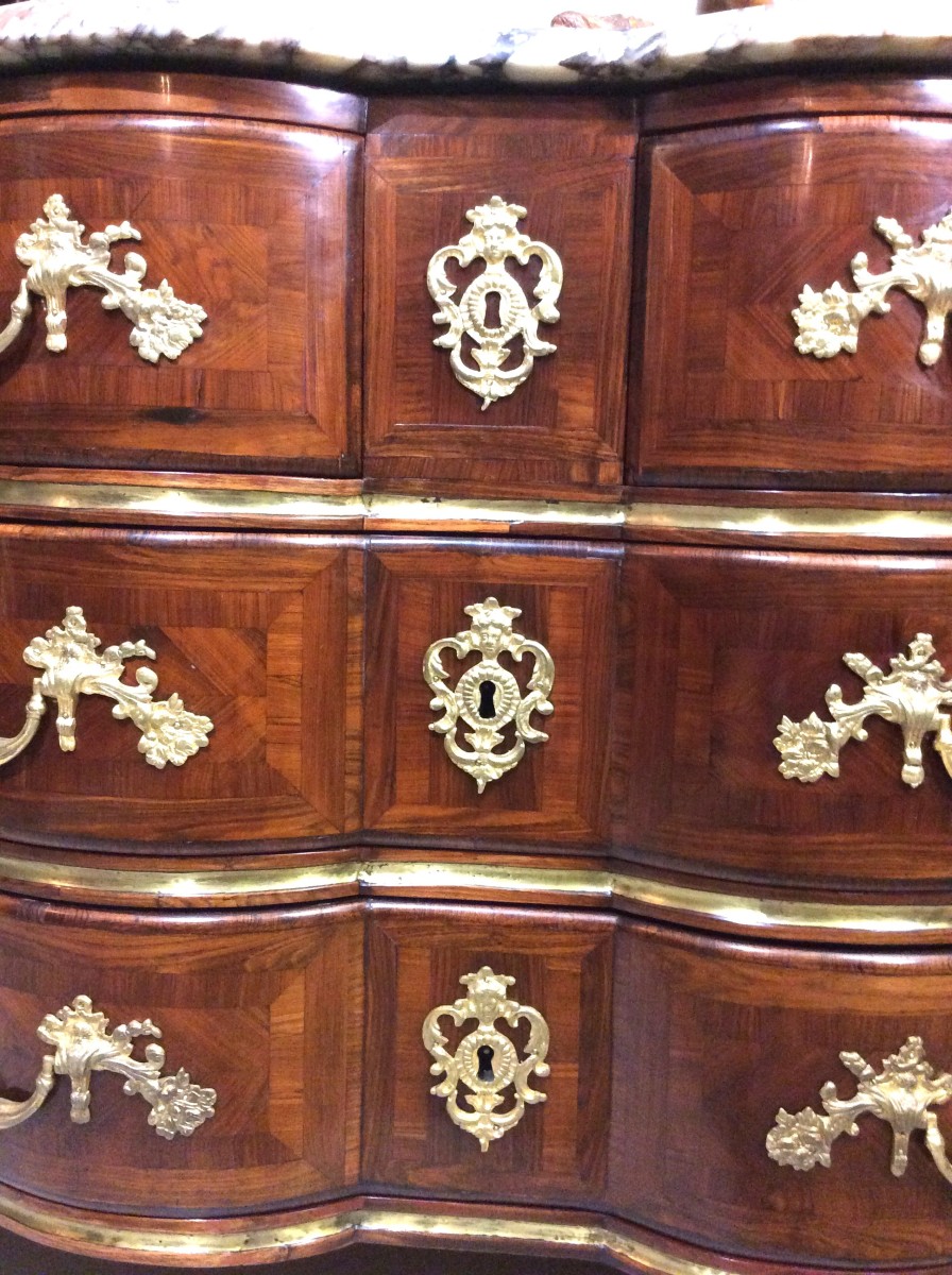 Splendid Violet Wood Inlaid Chest Of Drawers - Early Louis XV Period-photo-1