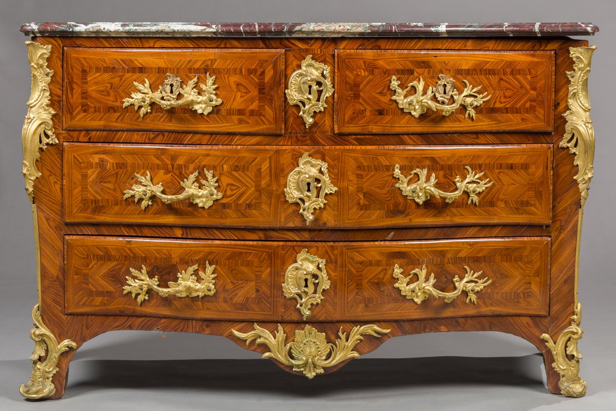 Stamped “etienne Doirat” – Regency Chest Of Drawers With Central Projecting Panel – Regency Period-photo-2
