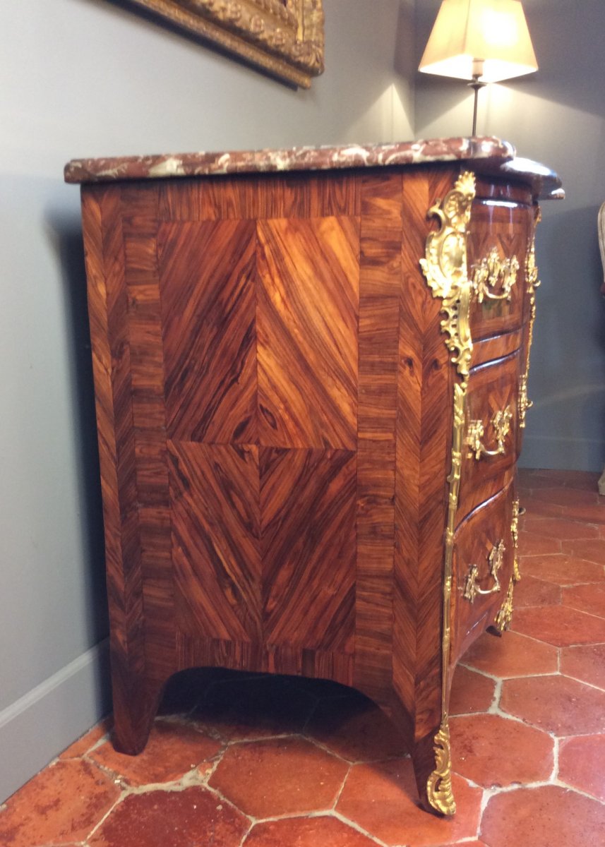 Estampillée F. Lieutaud -  Rare Et Splendide Commode Régence Galbée  - 18ème Siècle-photo-1