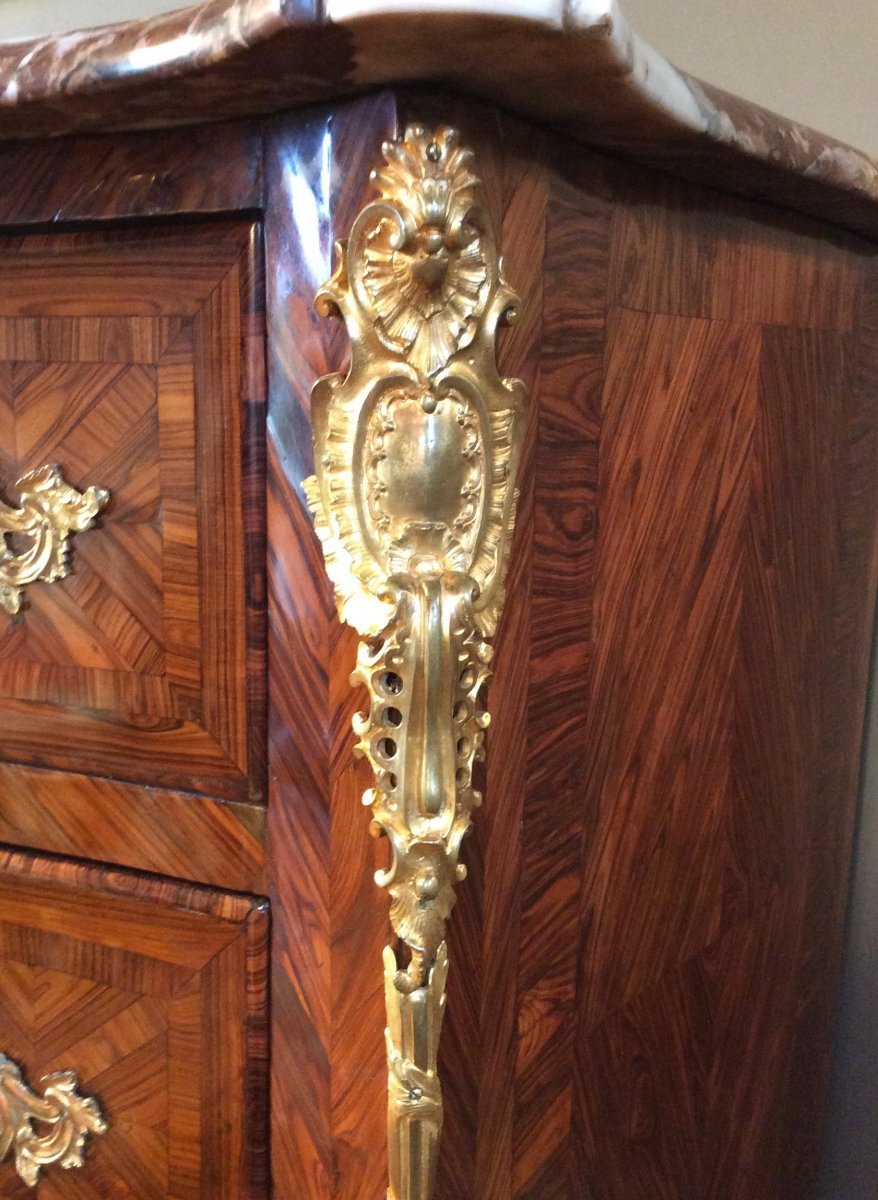 Estampillée F. Lieutaud -  Rare Et Splendide Commode Régence Galbée  - 18ème Siècle-photo-2