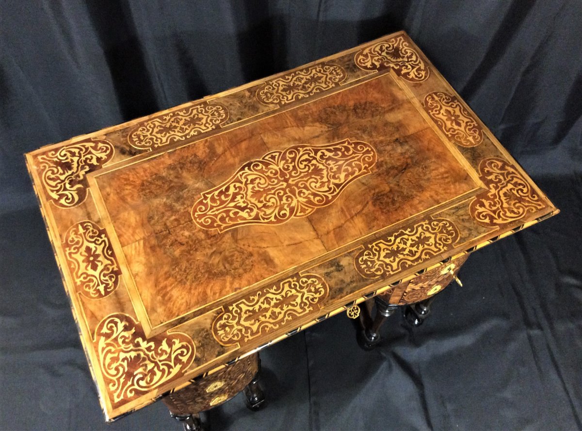Rare bureau huit pieds dit "Mazarin" - vers 1680 - dans le goût des HACHE-photo-3