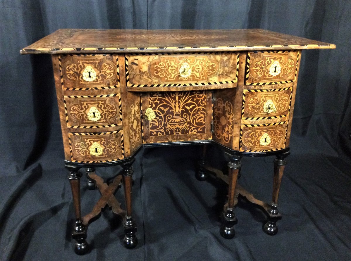 Rare bureau huit pieds dit "Mazarin" - vers 1680 - dans le goût des HACHE-photo-1