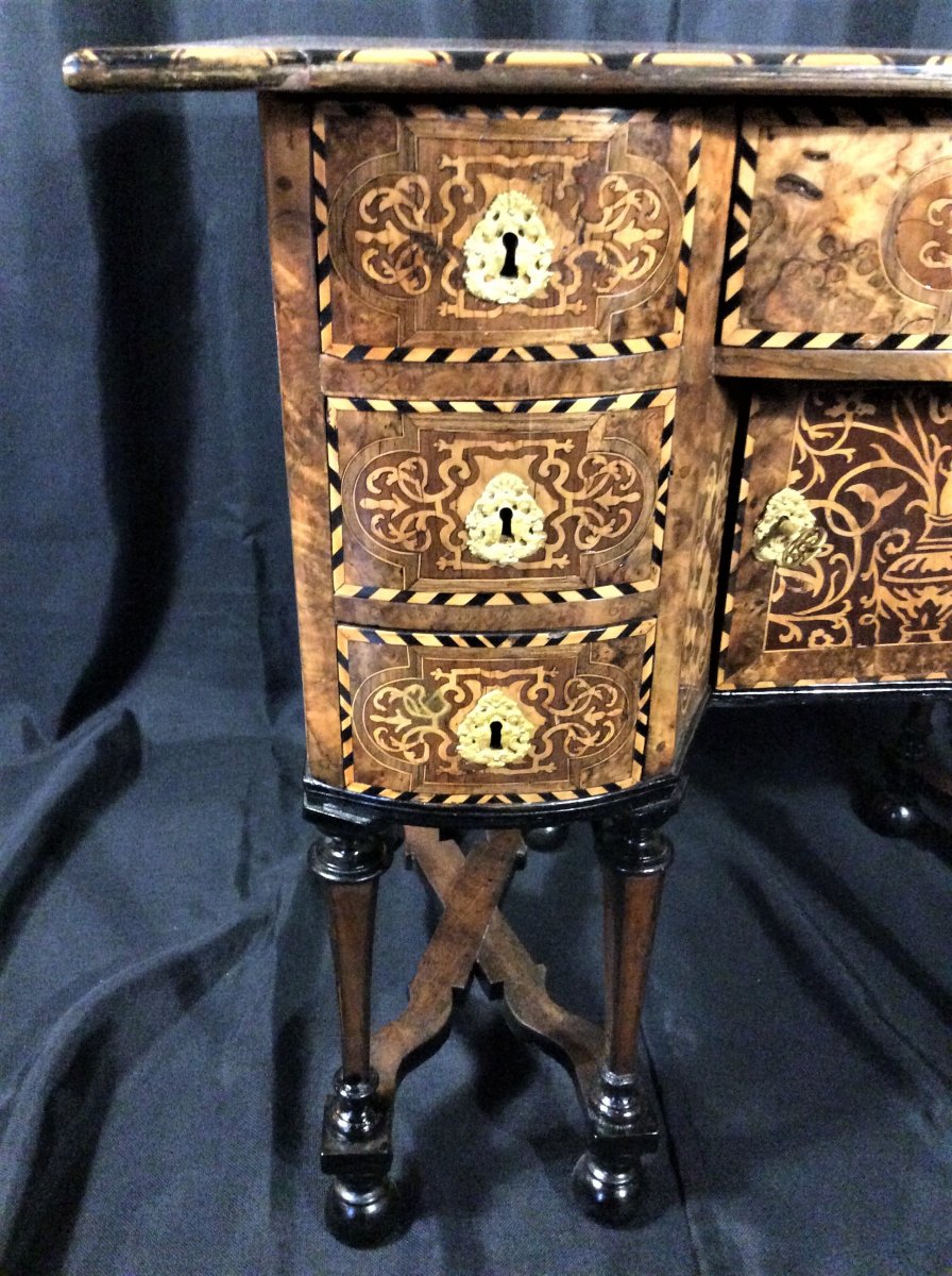 Rare bureau huit pieds dit "Mazarin" - vers 1680 - dans le goût des HACHE-photo-2