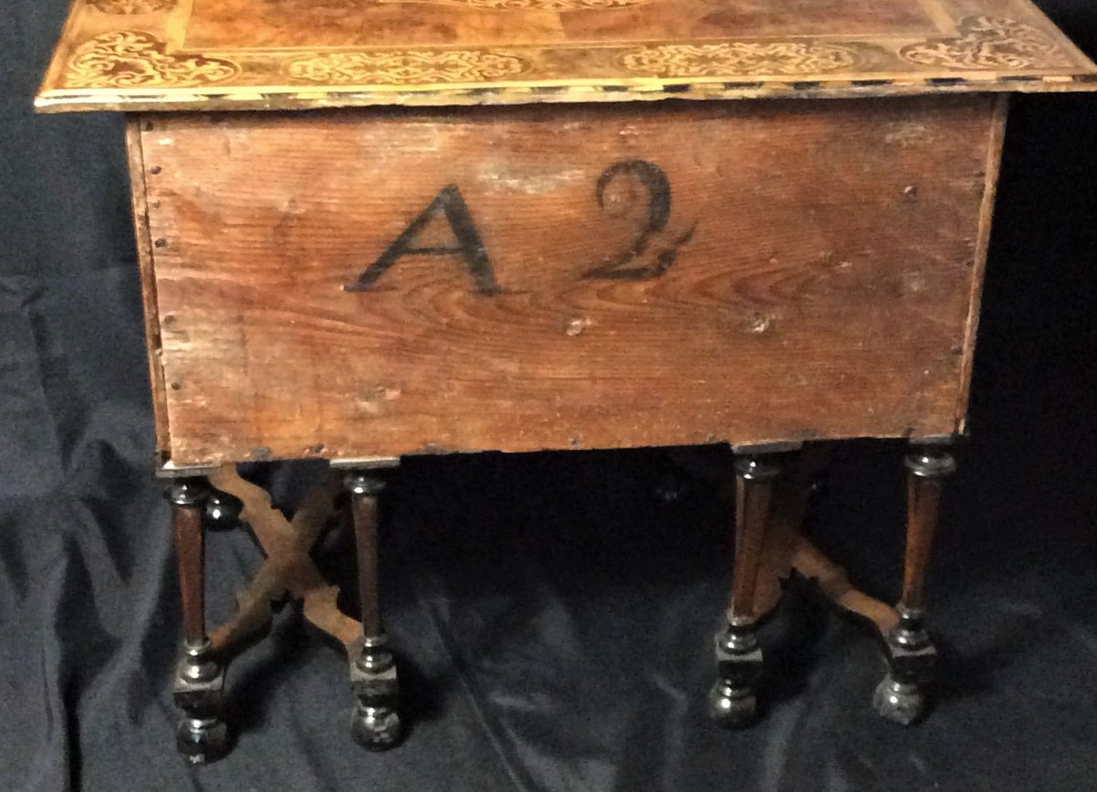 Rare bureau huit pieds dit "Mazarin" - vers 1680 - dans le goût des HACHE-photo-7