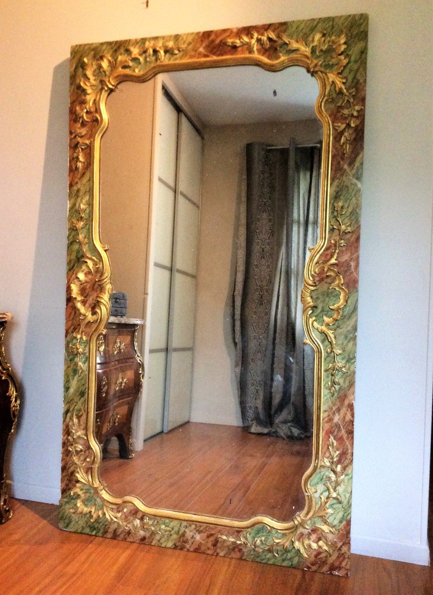  Important Miroir De Boiserie En Bois Sculpté Et Doré - Début XIXème Siècle