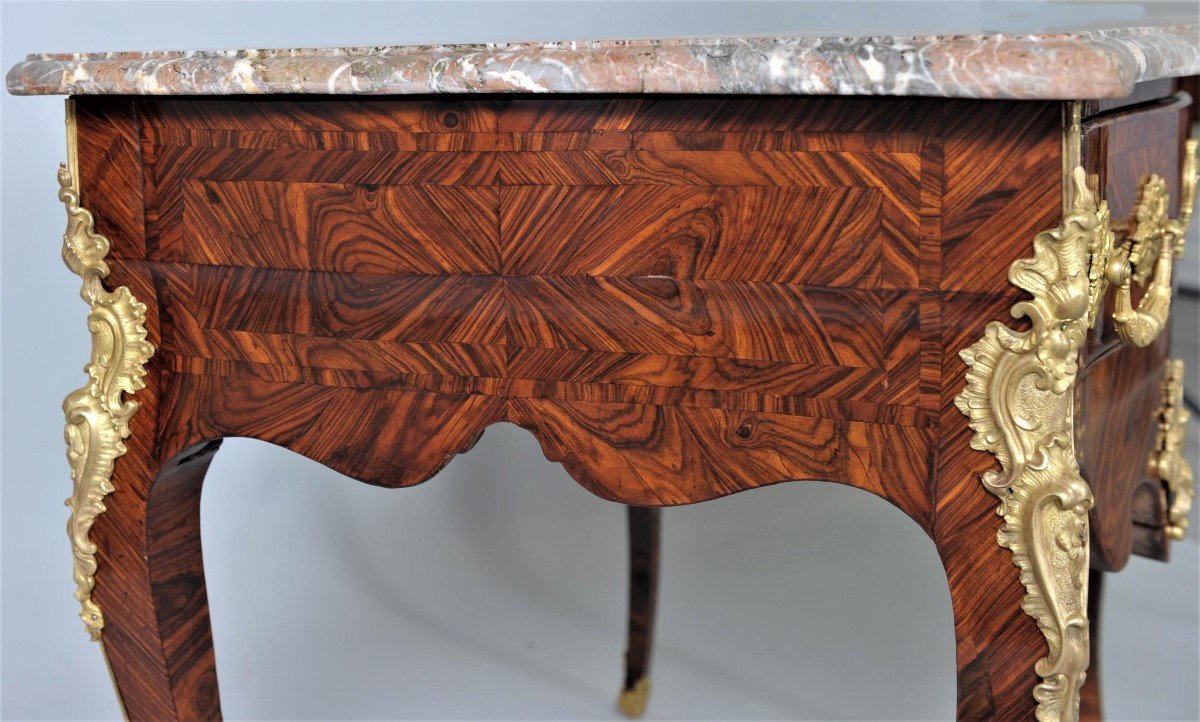   Exceptionnelle Et Rare Paire De Commodes Dites "Perruquières" En Bois De Violette - Epoque Régence-photo-6
