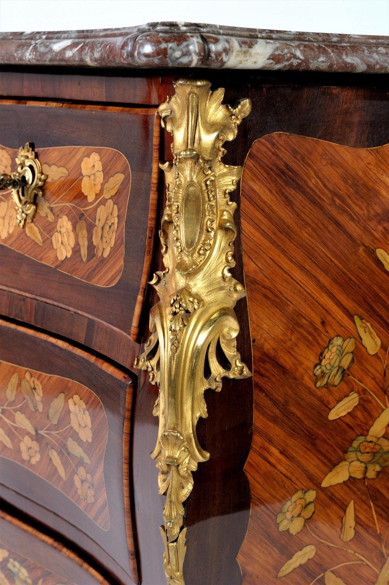   Estampillée « J. Birckle » - Commode En Marqueterie Florale – Epoque Louis XV-photo-1