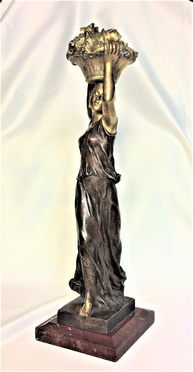 25% Discount  -   De Kerveguen - Statuette Gilt Bronze And Patinated Bronze - XIXth-photo-1
