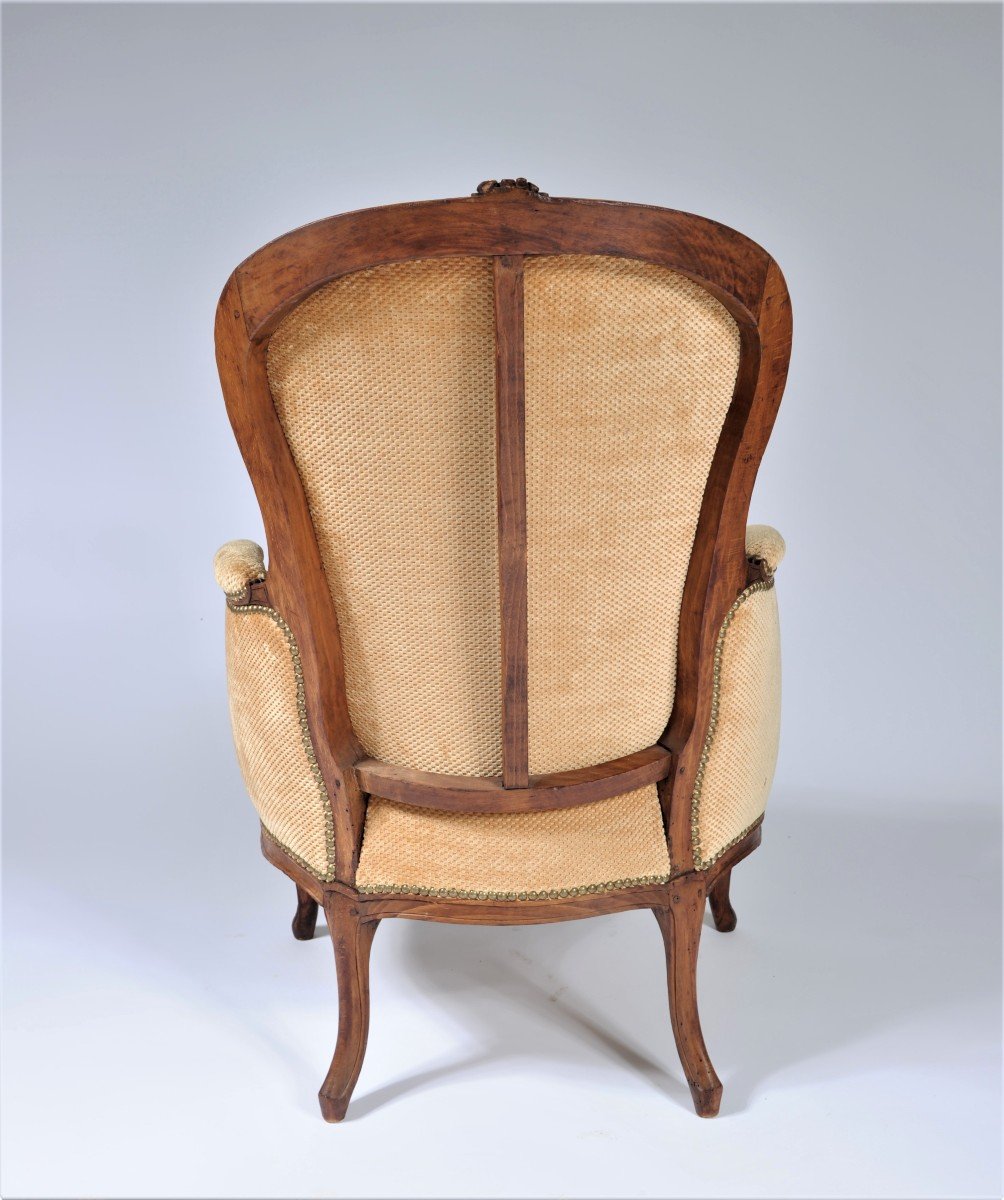 Stamped "b. Maucuy" - Bergère In Carved Stained Beech - Louis XV Period-photo-1