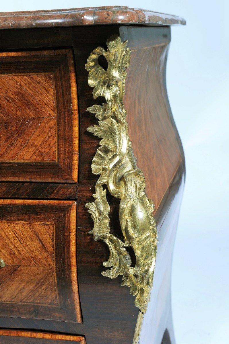     From 26.09 To 16.10 20% Discount     Stamped F. Garnier - Curved Chest Of Drawers In Violet Wood - Louis XV Period -photo-1