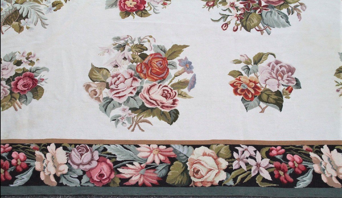    Important Small Dots Carpet With White Background And Floral Decor - Late 19th Century-photo-3