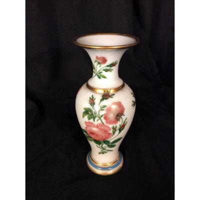 From 26.09 To 16.10: 20% Discount  -  Half Baluster Vase Of Opal - Baccarat Circa 1840