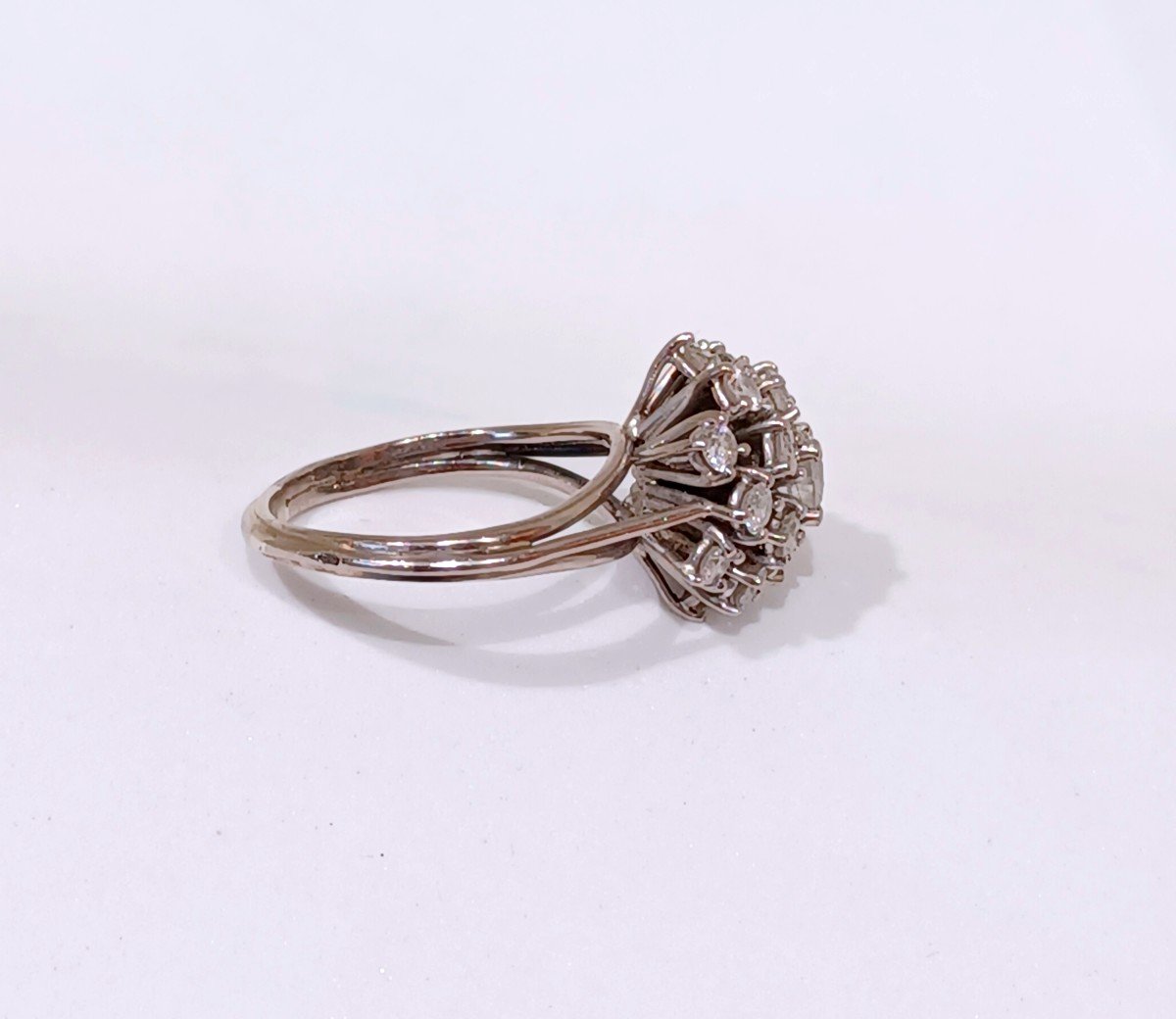 Bague En Or Blanc Et Bouquet De Diamants-photo-4