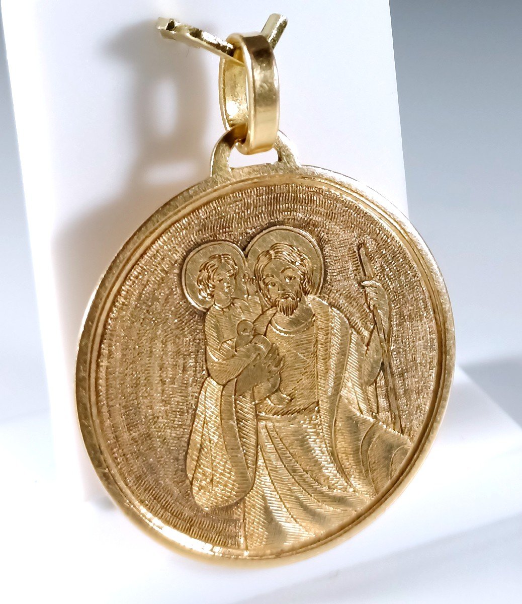 Saint Joseph Medal In Guilloche Gold